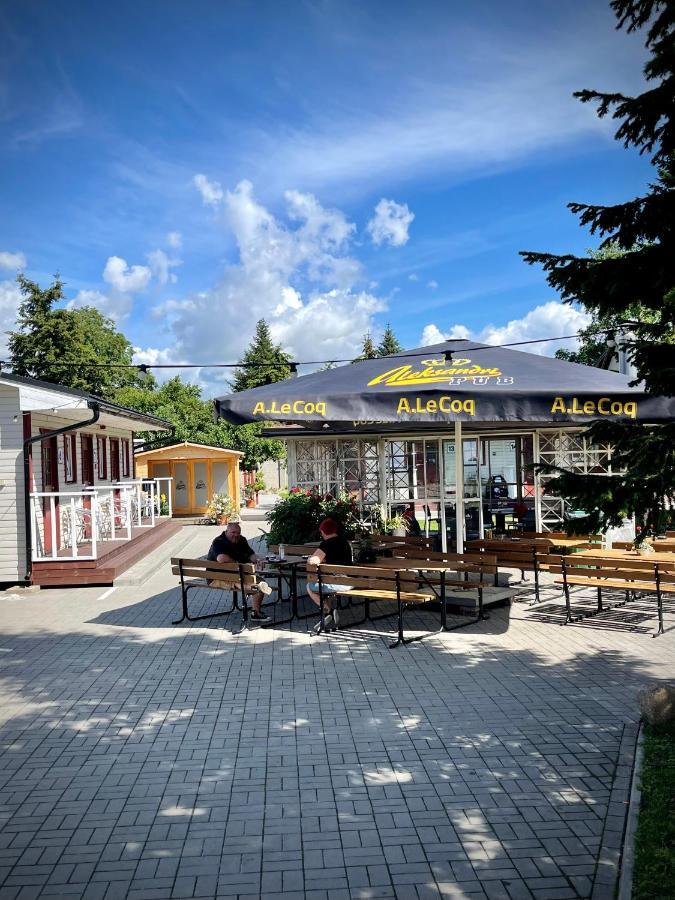 Aleksandri Guesthouse Pärnu Exterior foto