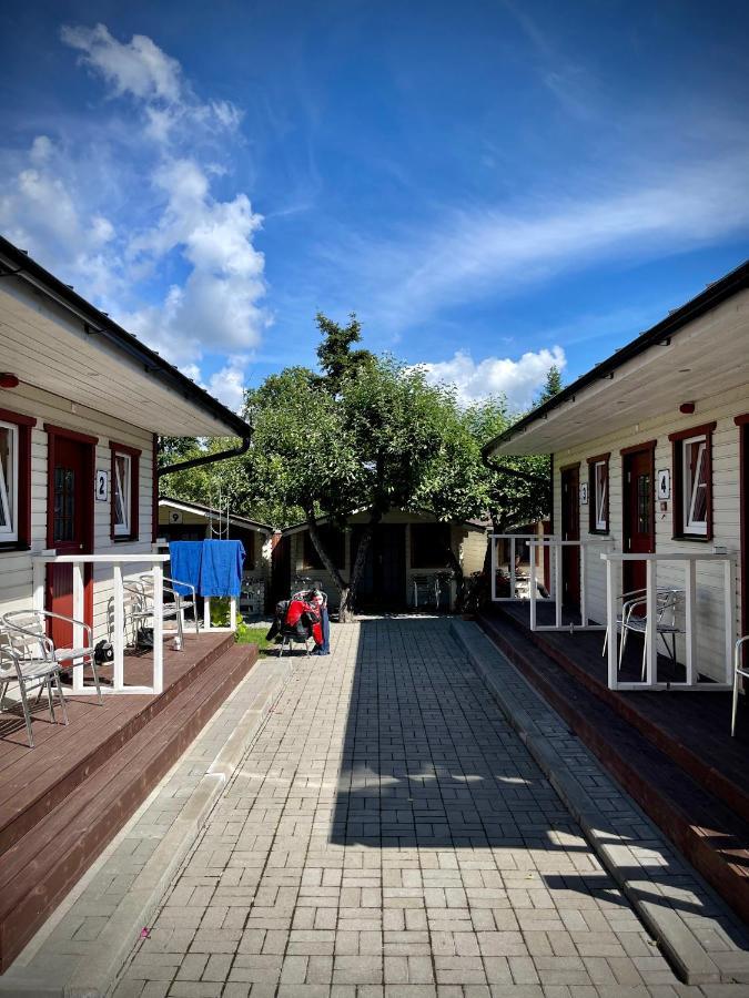 Aleksandri Guesthouse Pärnu Exterior foto