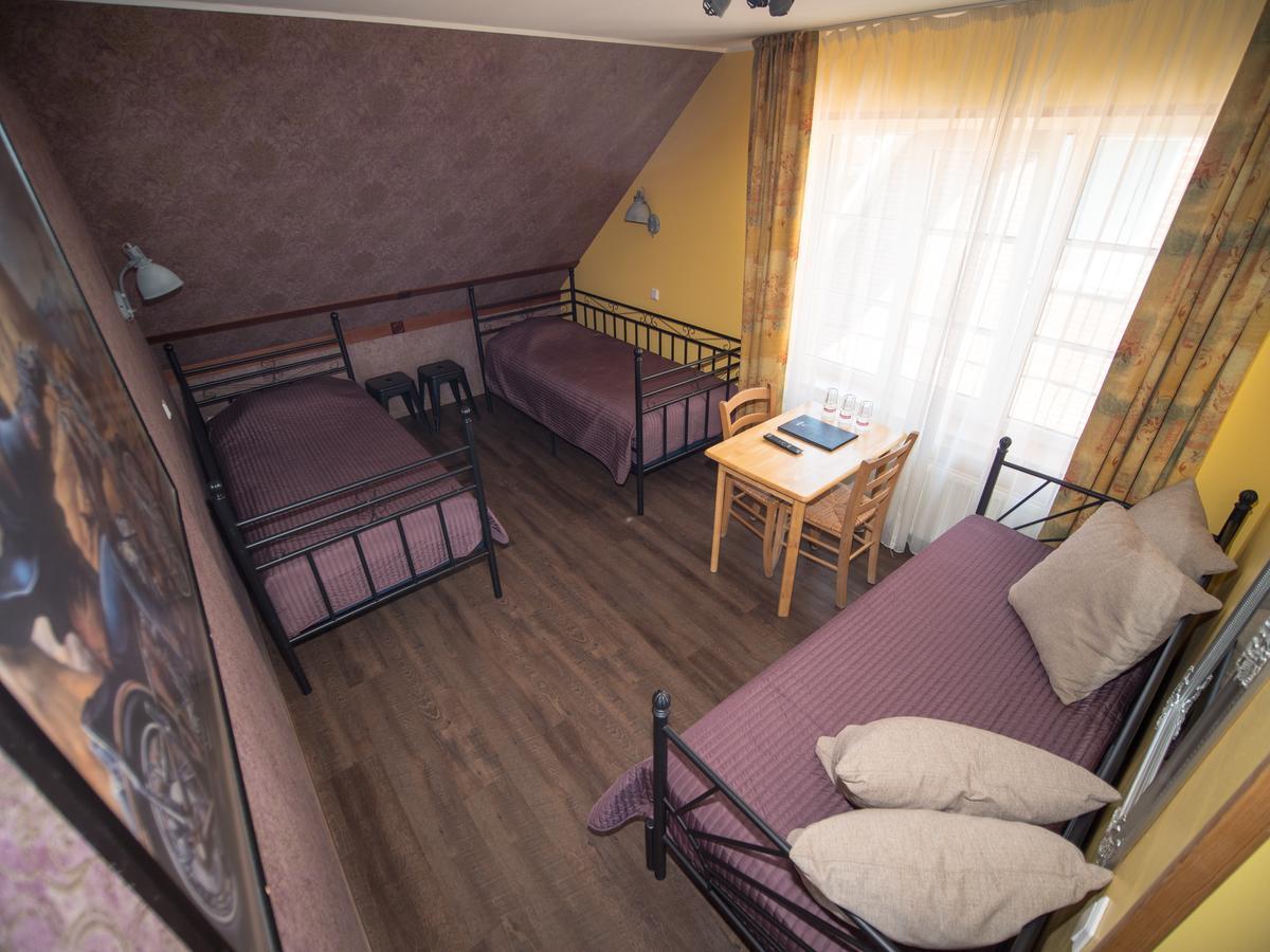 Aleksandri Guesthouse Pärnu Exterior foto